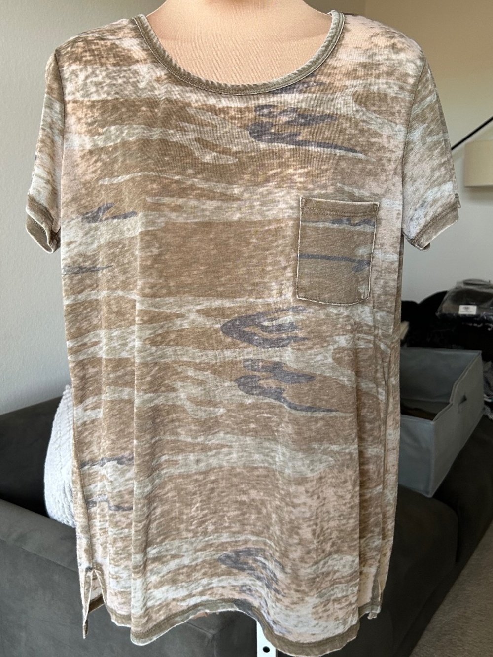 WELLWORN Sheer Distressed Camouflage T-Shirt